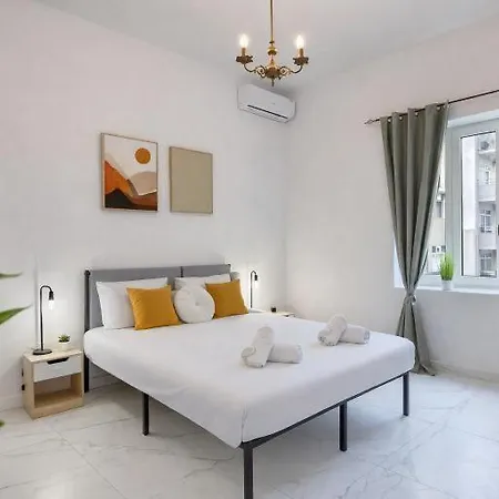 شقة Bright & Modern 2br - Prime Walkable Area سليمة