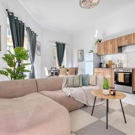Bright & Modern 2br - Prime Walkable Area