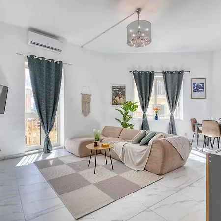 شقة Bright & Modern 2br - Prime Walkable Area