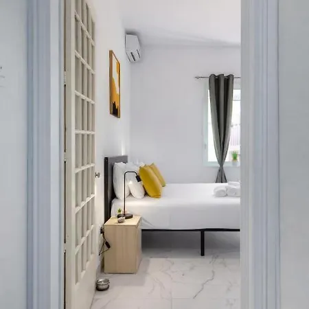 Bright & Modern 2br - Prime Walkable Area شقة *